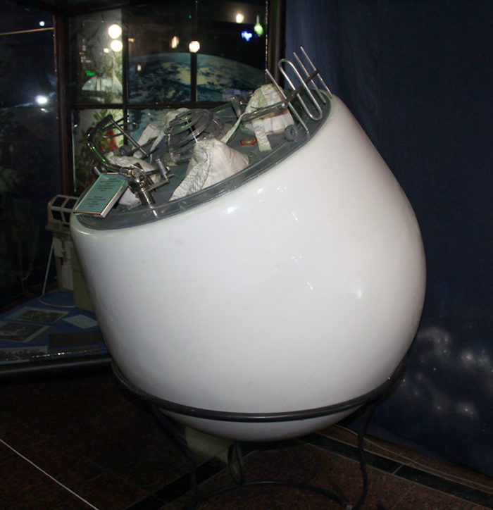 Спускний апарат АМС «Венера-7» (масштаб 1:1)