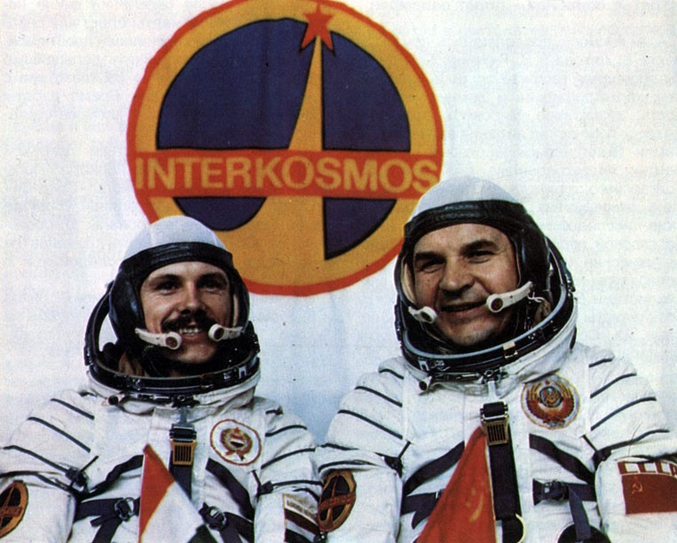 До 40-річчя запуску космічного корабля «Союз-36»